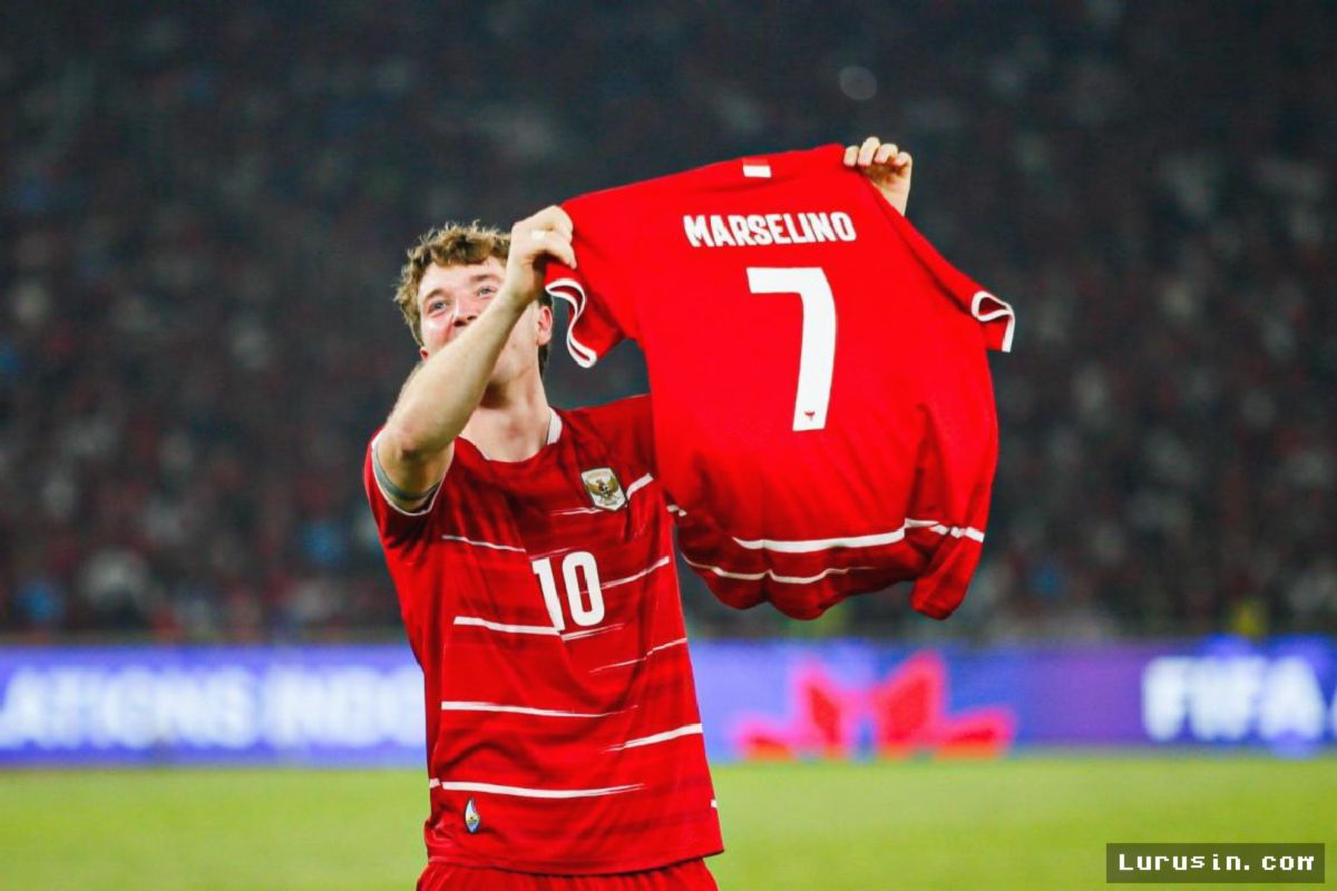 Ole Romeny Bawa Jersey Marselino Saat Indonesia Juara