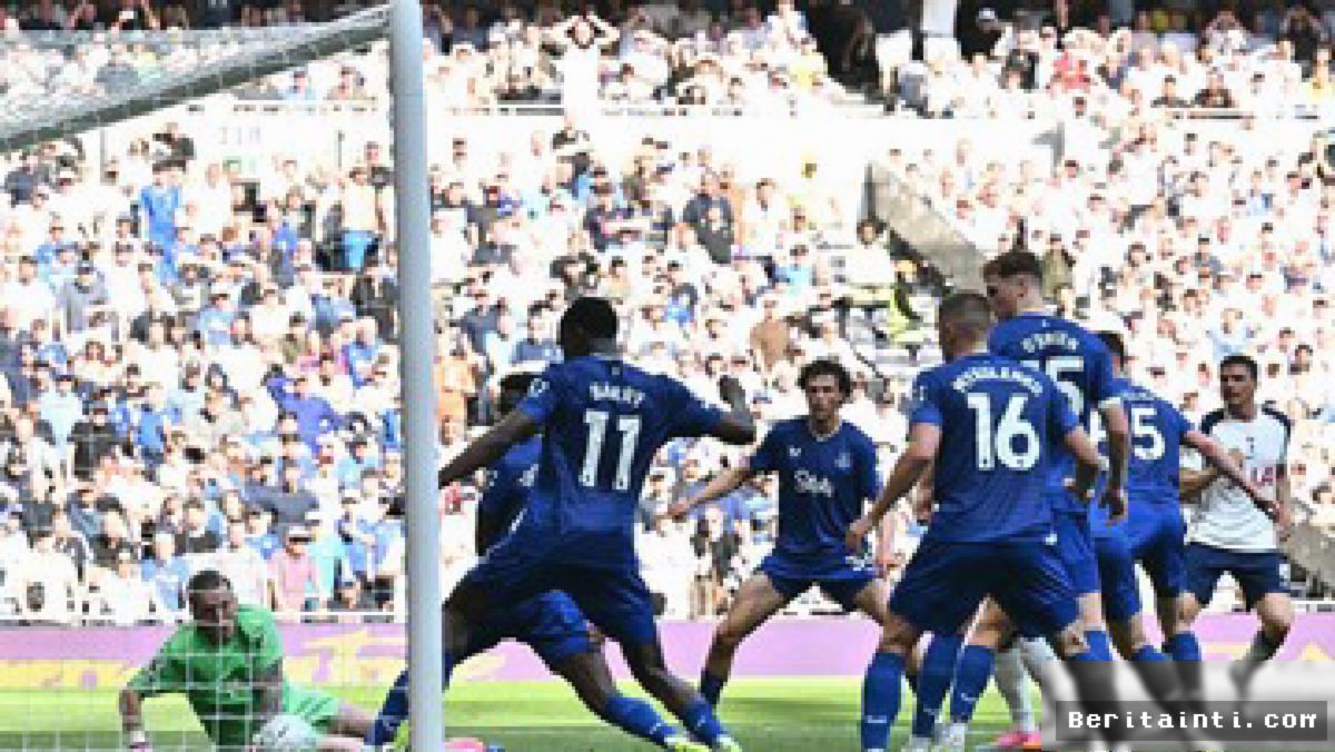 The Friedkin Group Siap Jual Everton Usai Perbaiki Keuangan Klub