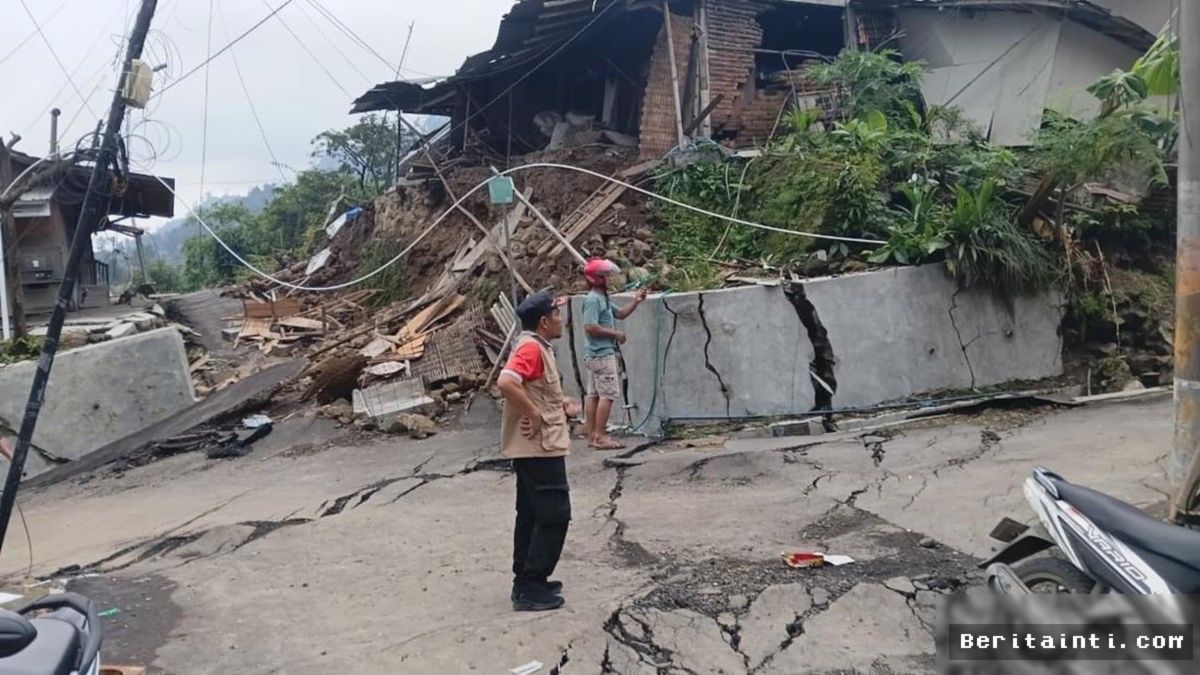 Badan Geologi Mengidentifikasi 12 Provinsi Rawan Longsor