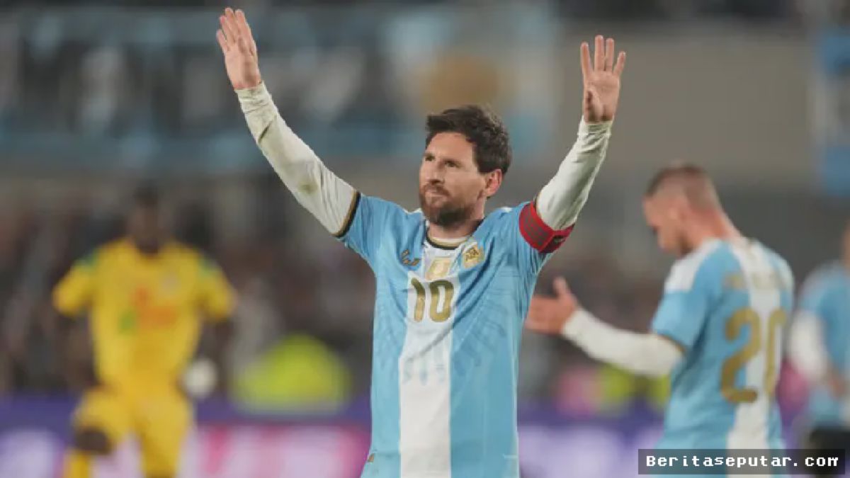 Messi Tutup Karier Timnas dengan Hat-trick Lawan Benin
