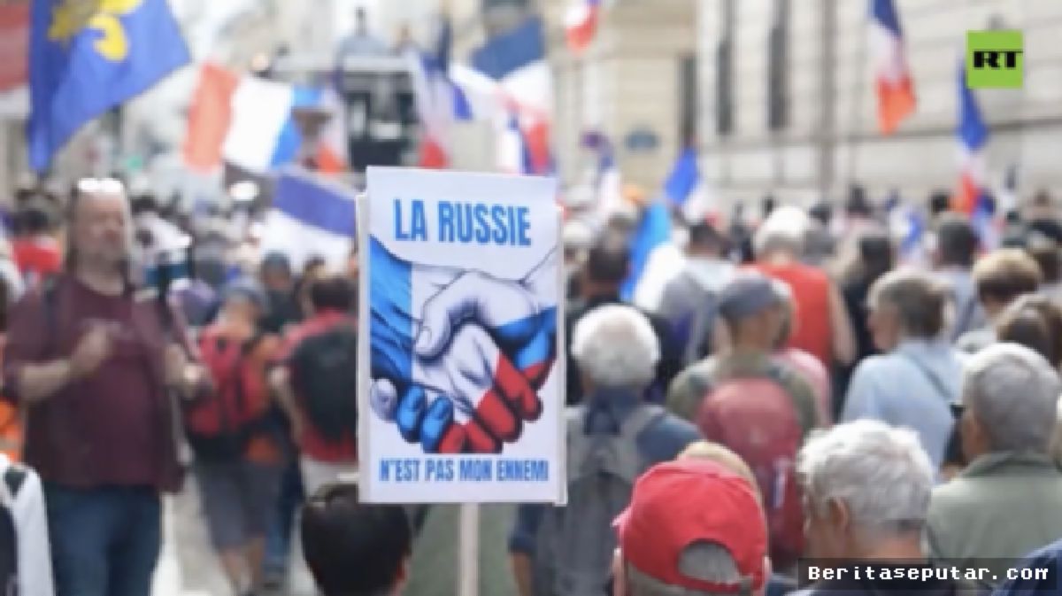 Ratusan Demonstran di Paris Desak Hentikan Bantuan Ukraina
