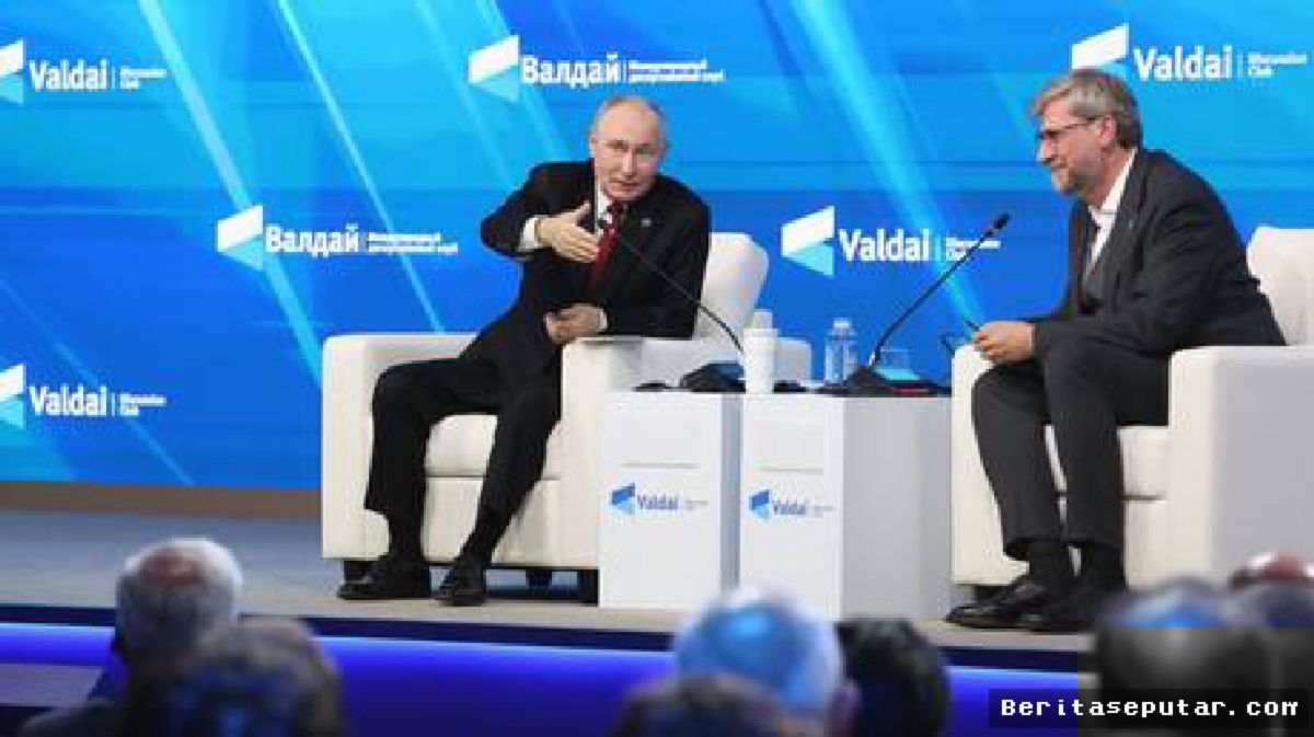 Fyodor Lukyanov Sebut Barat Salah Prediksi Runtuhnya Rusia