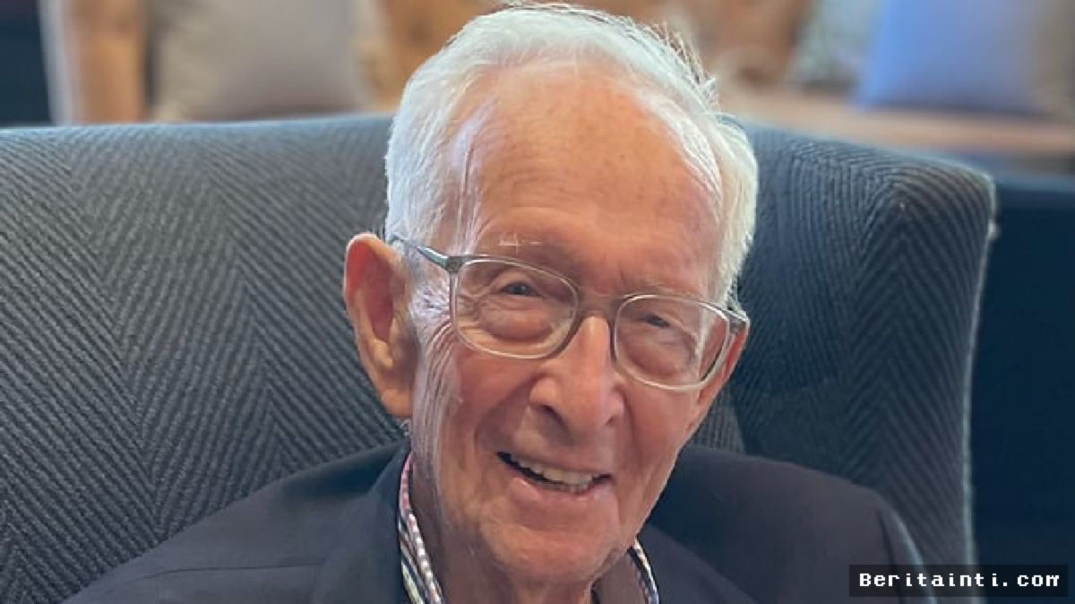 Investor dan Filantropis Kanada Stephen Jarislowsky Meninggal di Usia 101 Tahun