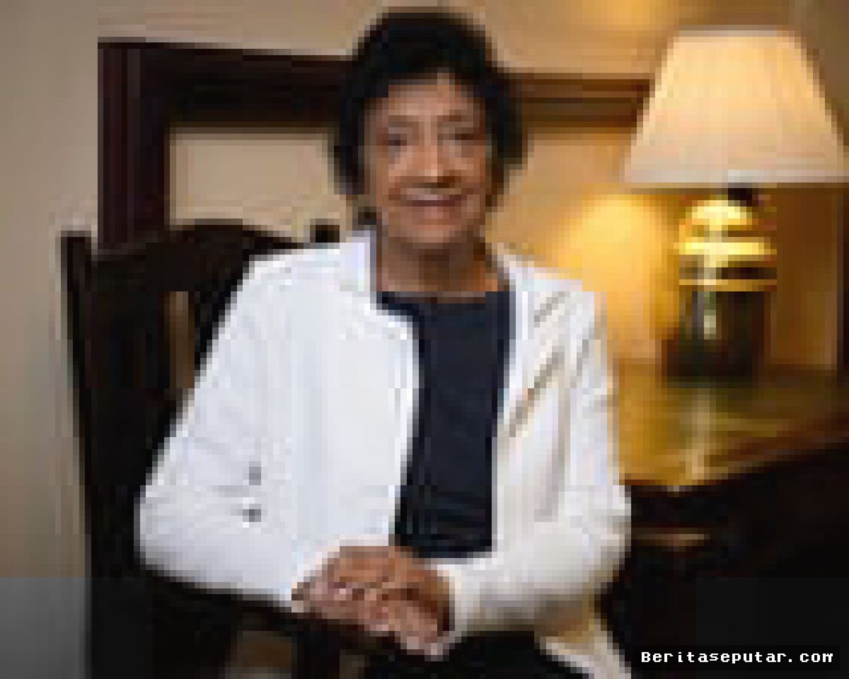 Hakim ICJ Navi Pillay Raih Nobel Perdamaian atas Perjuangan Hukum Internasional
