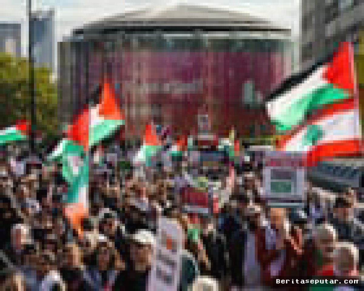 Ribuan Warga Demo di London Dukung Palestina, 20 Ditangkap