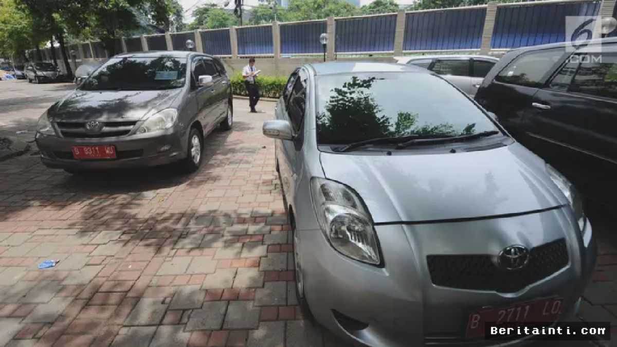 KPK Lelang Kendaraan Operasional Berusia di Atas 10 Tahun
