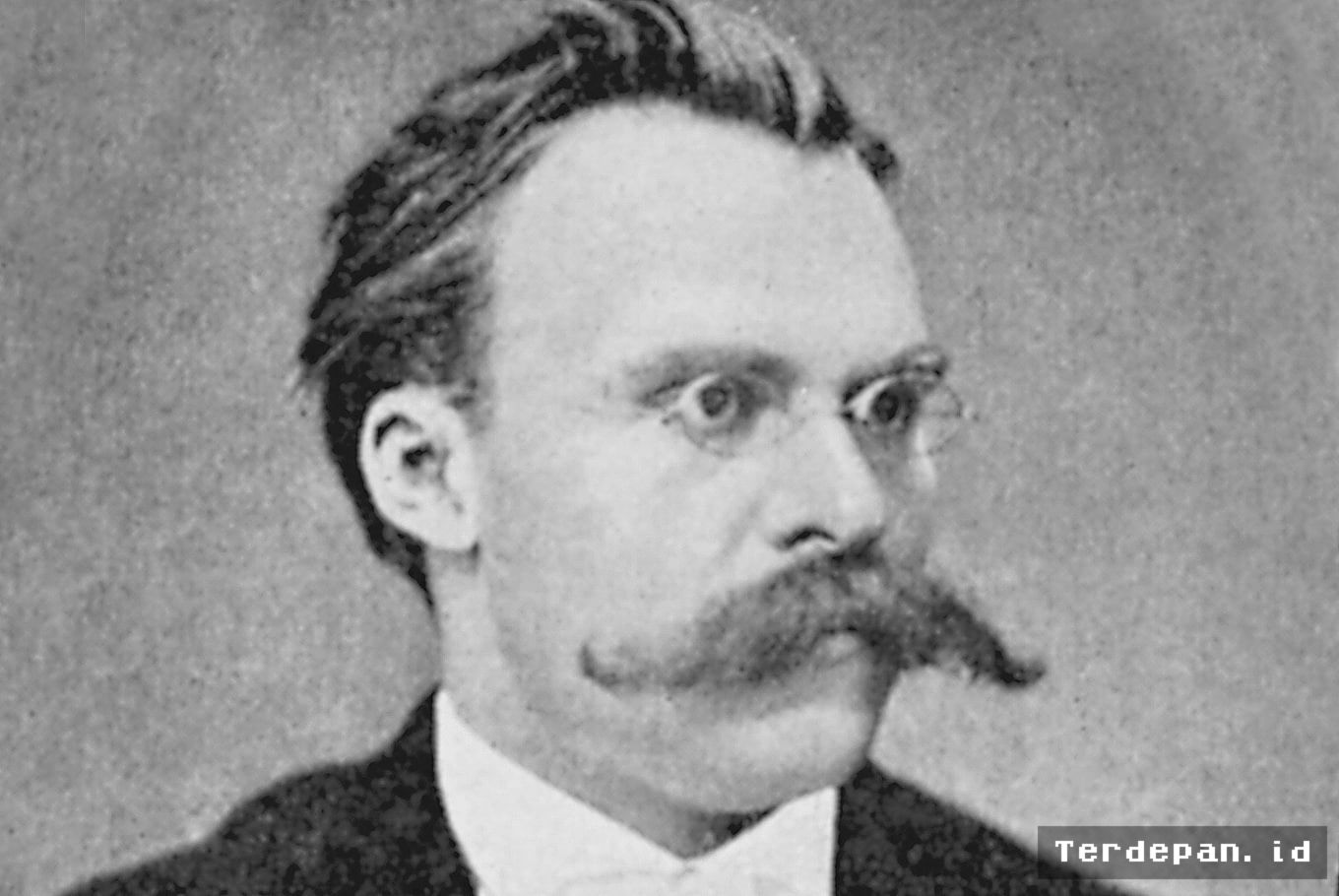 Nietzsche dan Krisis Kebenaran: Filsafat Tak Lagi Cari Kepastian