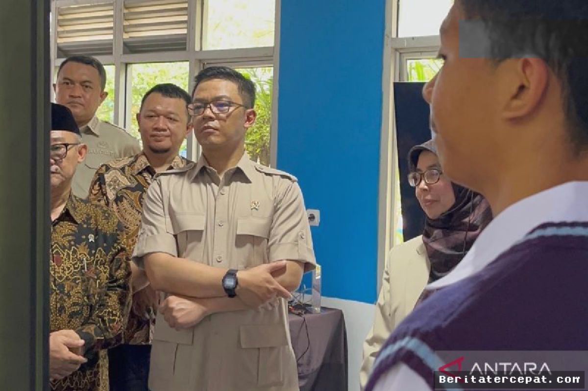 Pemerintah Kejar Target Papan Interaktif Digital di Tiap Kelas