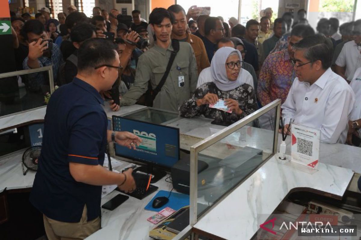 Pemerintah Siapkan BSU 2026 Rp900 Ribu untuk Pekerja