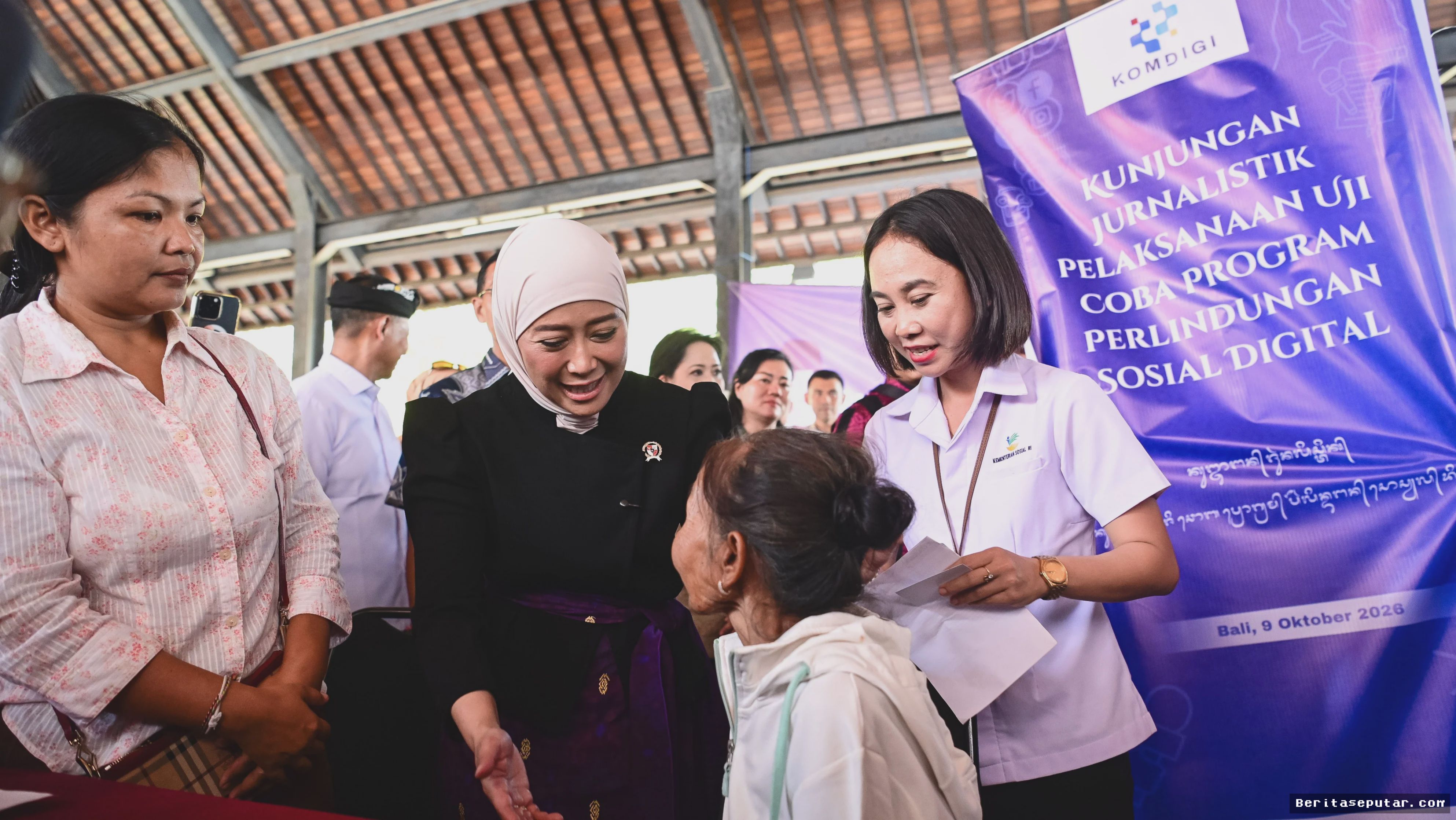 Meutya Hafid Tegaskan Digitalisasi Bansos Tak Boleh Langgar Hak Warga