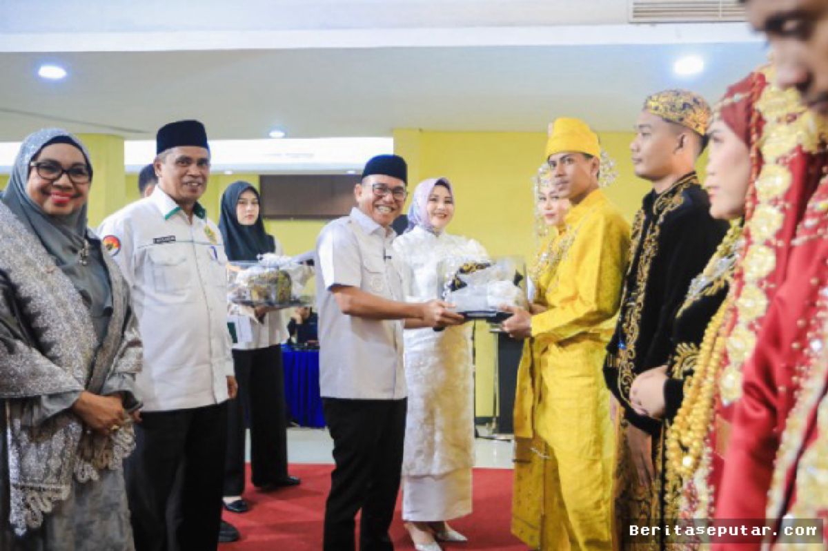 Wali Kota Medan Nikahkan 23 Pasangan dalam Nikah Massal