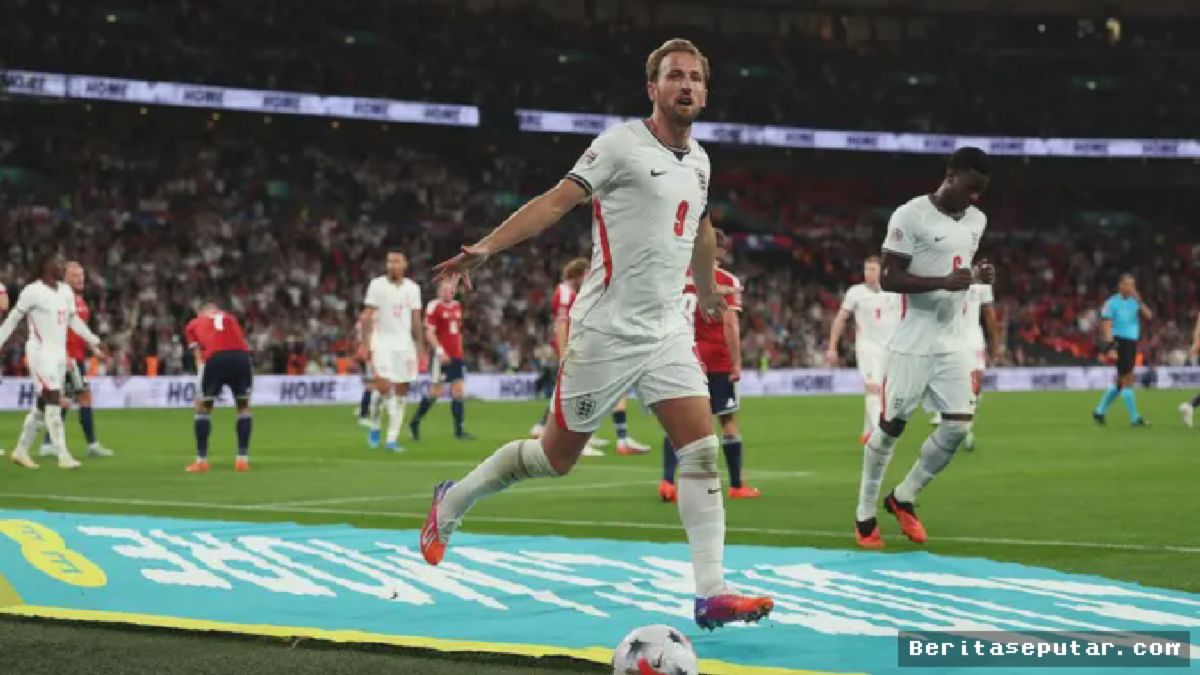 Harry Kane Rayakan Gol Ke Gawang Ceska Di Wembley