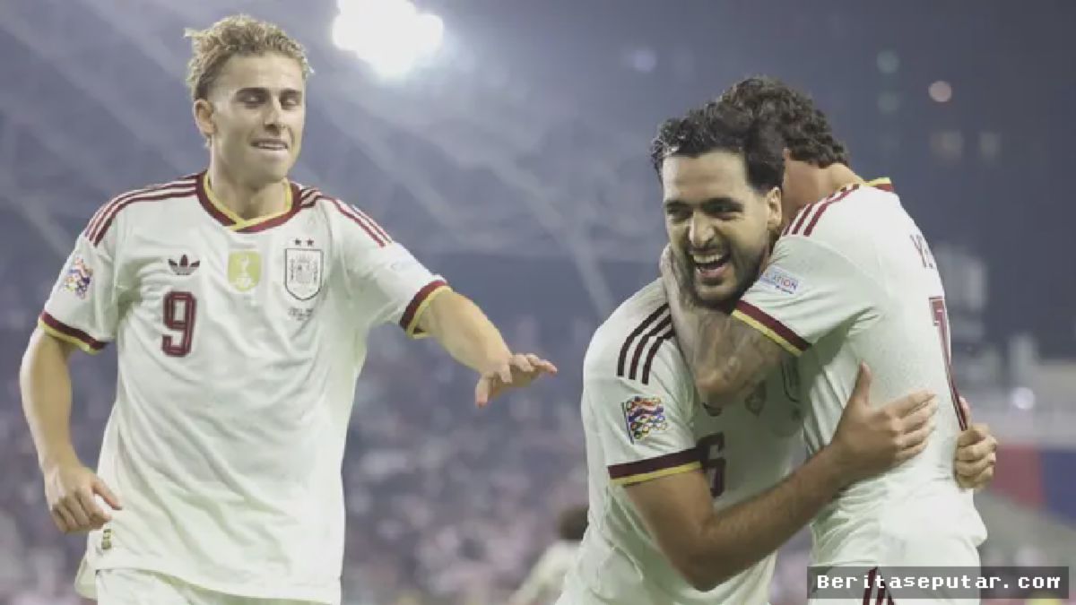 Timnas Spanyol Rayakan Gol Mikel Merino ke Gawang Kroasia