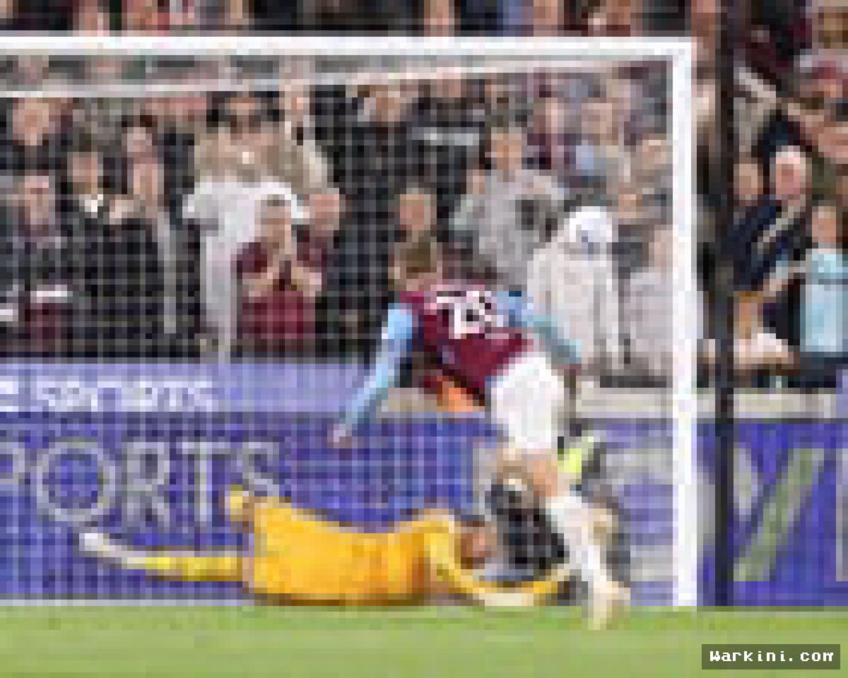 West Ham Gagal ke Puncak Klasemen Usai Dihantam Penyelamatan Ganda Charles