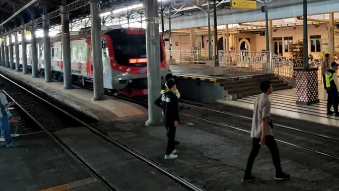 KRL Solo-Jogja Resmi Gas, Gen Z Wajib Tahu Faktanya