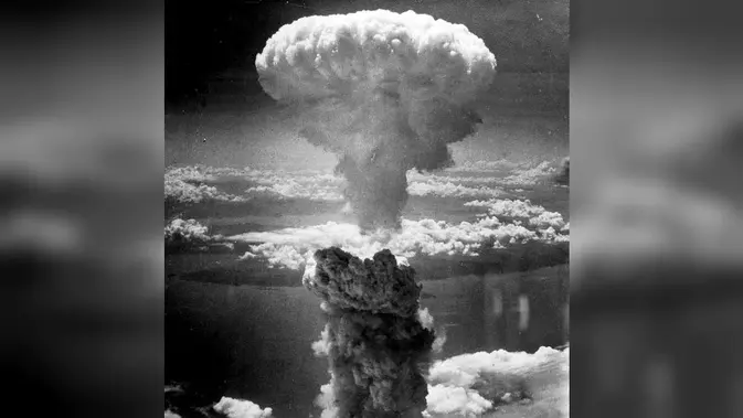 Awan Jamur Nagasaki: Detik-Detik yang Ubah Sejarah Dunia Selamanya