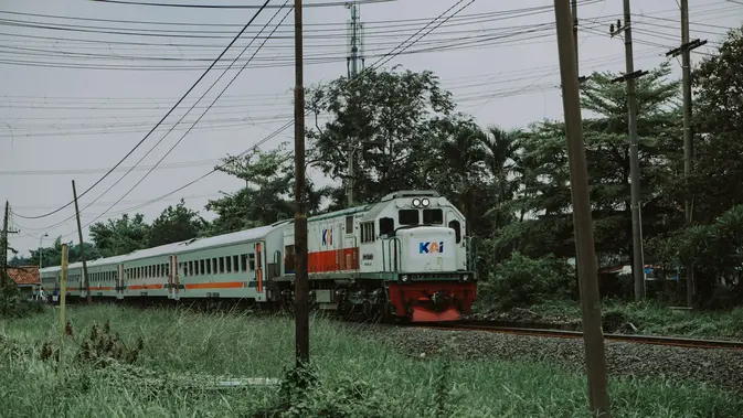 Kereta Api Indonesia Makin Hits, Anak Muda Auto Pilih Naik Rel