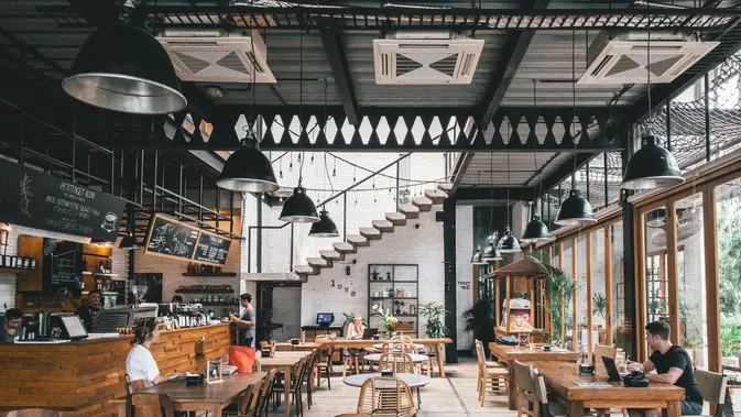 Kenapa Gen Z Makin Suka Kerja di Cafe? Ini Alasan Ilmiahnya