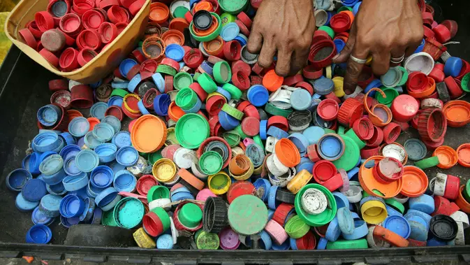 Tutup Botol Plastik Jadi Musuh Terbesar Planet Bumi