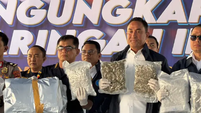 Bea Cukai dan BNN Gagalkan 3,3 Ton Marijuana dari Thailand