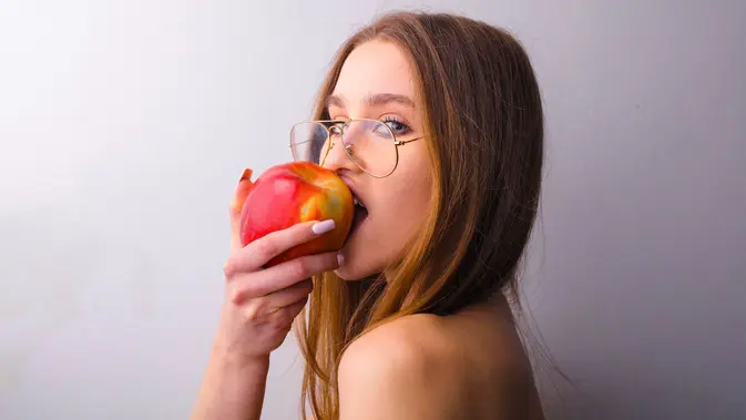 Buah Favorit Bisa Bocorkan Kepribadian Lo, Apel Punya Plot Twist
