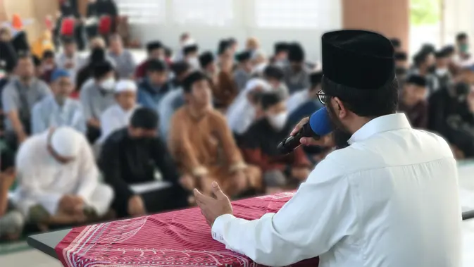 Khotbah Jumat Nggak Melulu Soal Surga, Ini Fakta di Baliknya!