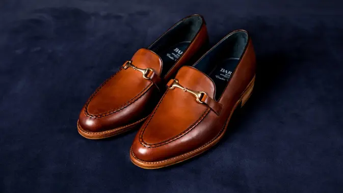 Sepatu Kulit Balik Jadi Tren Gen-Z, Gas Pol atau Skip?