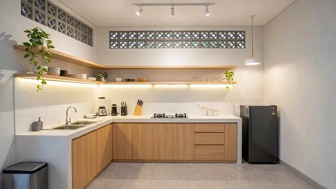 Dapur Tanpa Jendela, Solusi Roster Biar Nggak Pengap