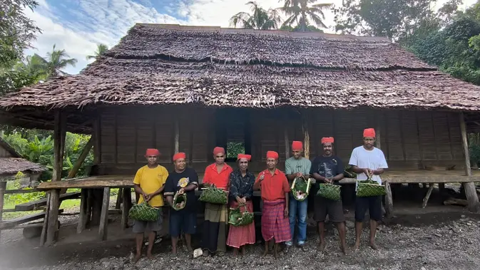 Tokoh Adat Suku Naulu Terima Hewan Kurban, Harmoni Manis dari Dusun Rohua