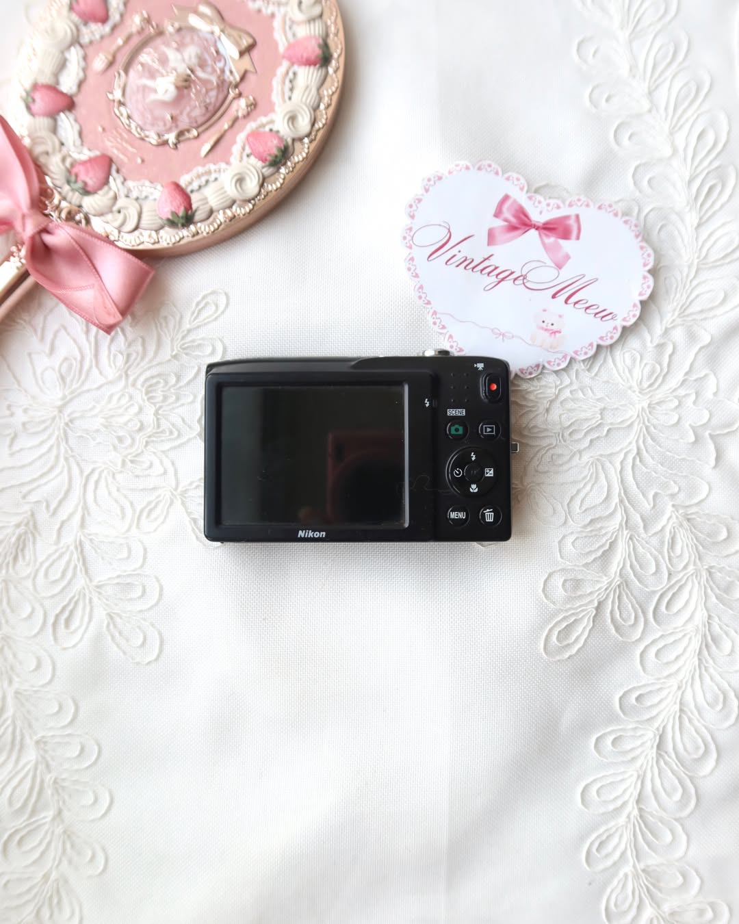 Nikon Coolpix S2700 pratinjau 2