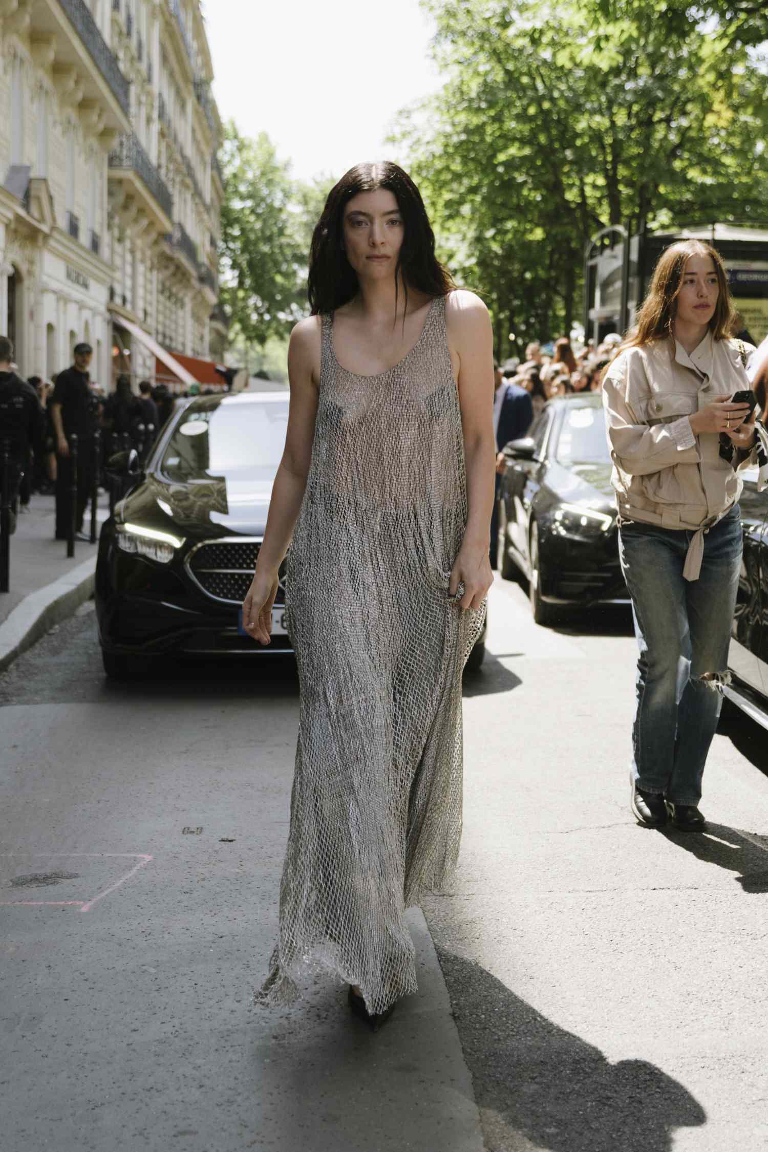 20250710192910_Lorde-1-8c3e8bbaf17c476aab8bbbb25ec22c2e.jpg