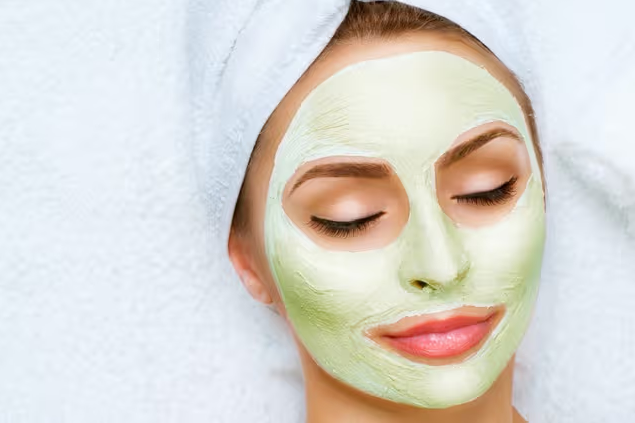 Kulit Kusam Bikin Nggak Pede? Ini Cara Mencerahkan Wajah dengan Matcha Alami, Simpel Banget!