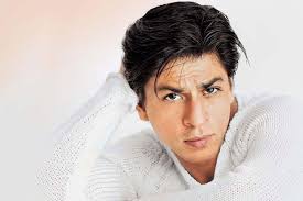Shah Rukh Khan Siap Debut di Met Gala 2025 Bersama Sabyasachi Mukherjee