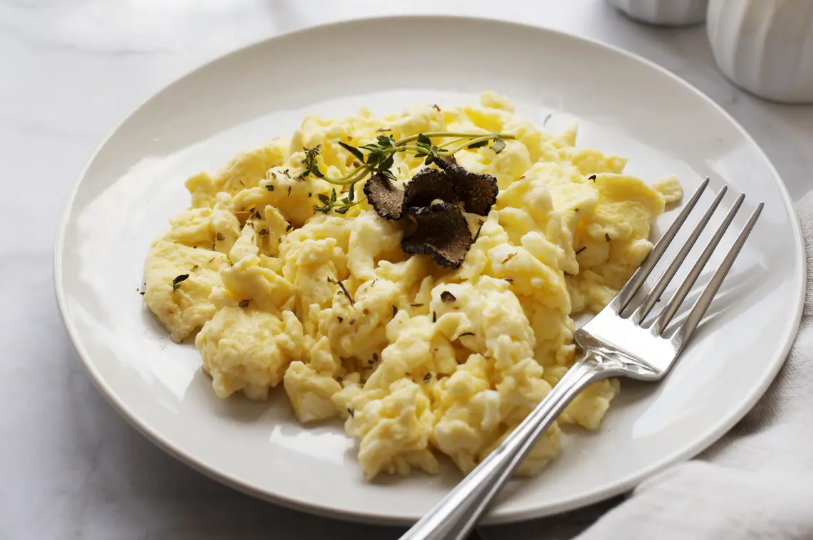 Resep Scrambled Egg Lembut Viral! Ini Cara Bikin Telur Orak-Arik Super Creamy ala Hotel Bintang 5!  Pagi