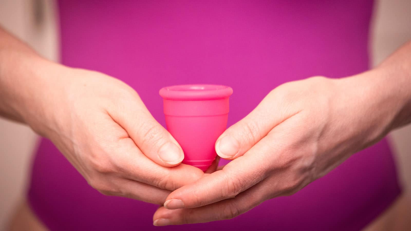 Menstrual Cup Bisa Bikin Gangguan Ginjal? Ini Fakta yang Perlu Kamu Tahu!