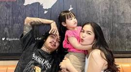 Rumor Perselingkuhan Bayangi Perceraian Young Lex dan Eriska Nakesya