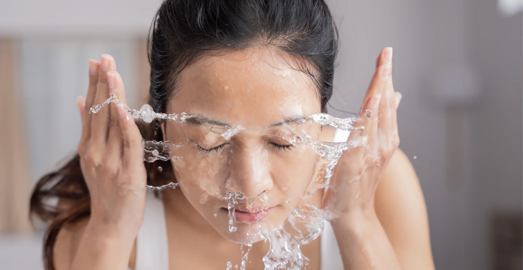 Bahaya Malas Cuci Muka Sebelum Tidur, Rebahan Seharian Bukan Alasan! 