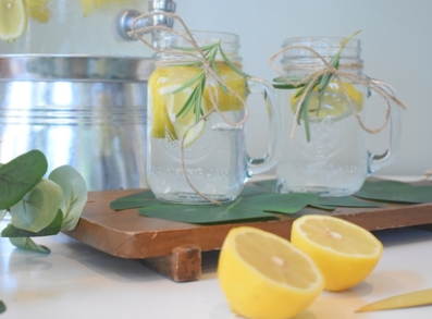 Minum Air Lemon Tiap Pagi S...