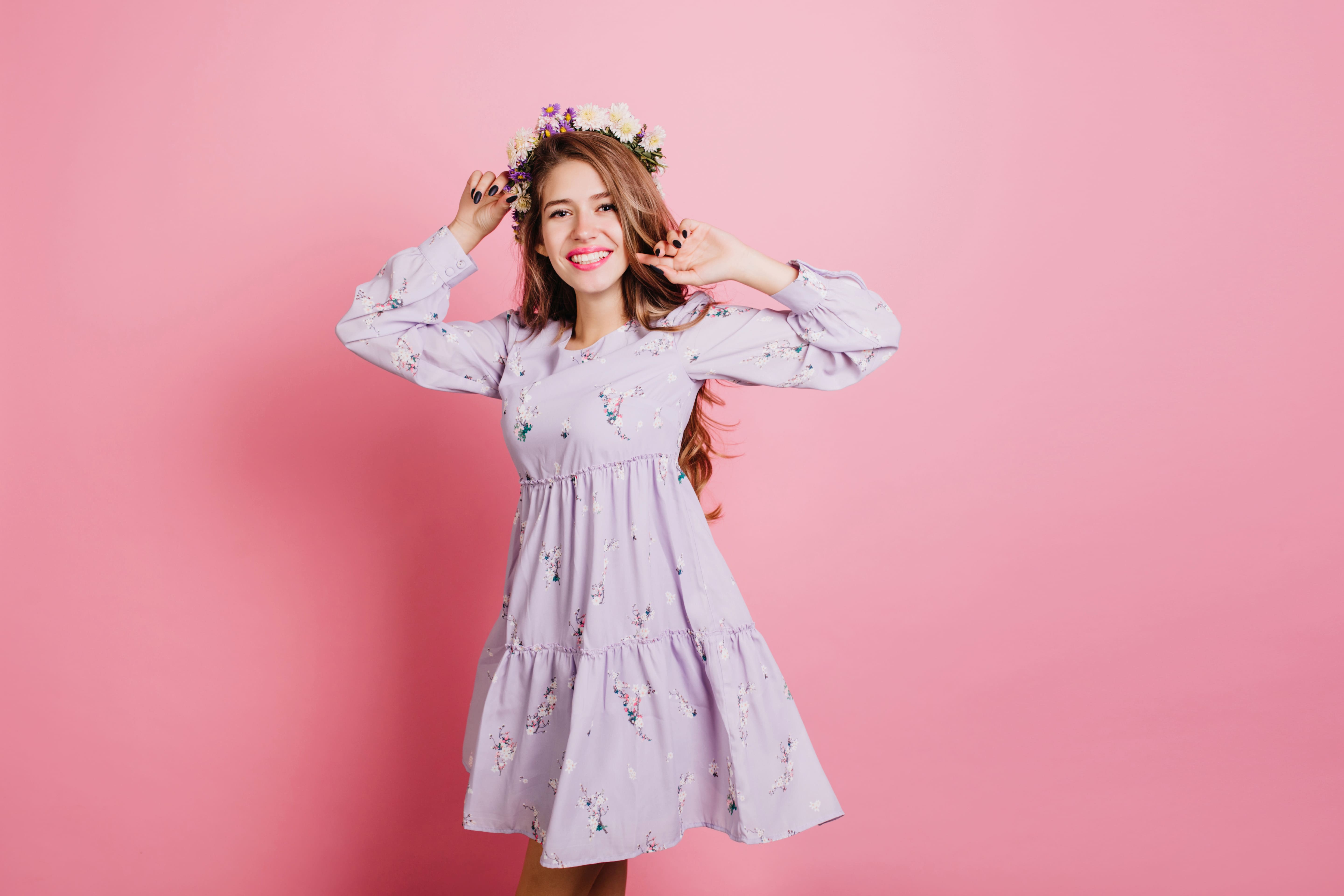 Tampil Stylish Meski Punya Sedikit Baju? Ini Tips Tampil 'Dress Well' dengan Wardrobe Minimalis