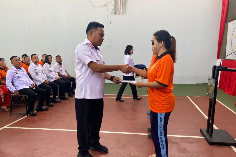 Kesempatan Baru Saat Waisak: Napi Perempuan Bisa Membenahi Diri