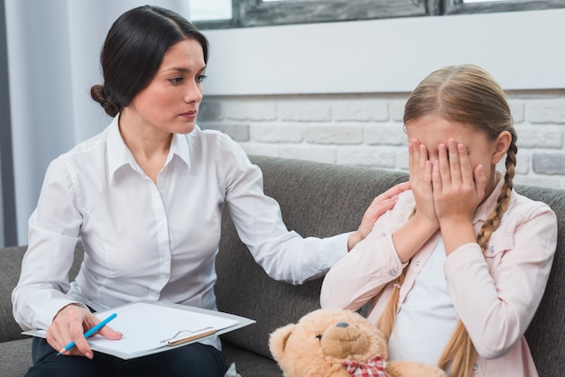 8 Cara Efektif Membuat Anak Terbuka Kepada Orang Tua, Kesabaran dan Konsistensi Sebagai Kuncinya
