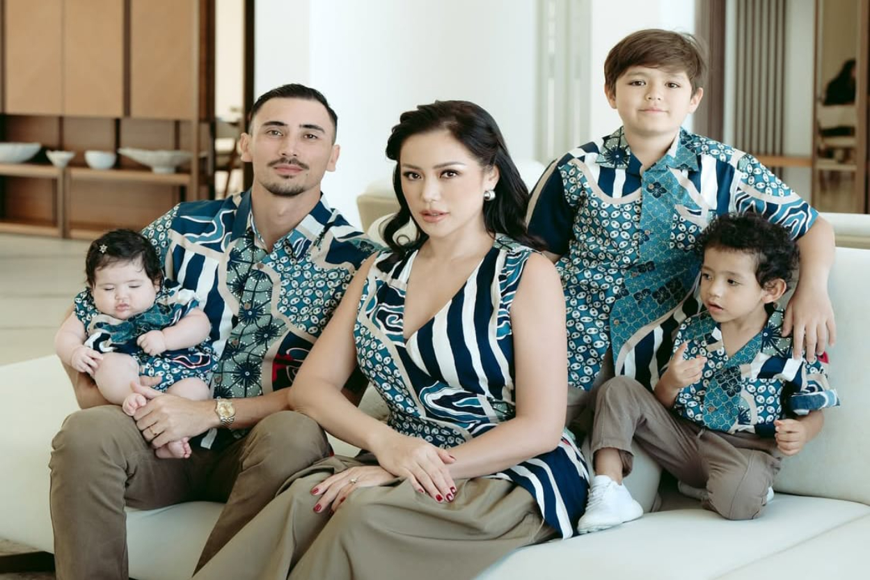 Jessica Iskandar Ungkap Realita Jadi Ibu Tiga Anak: Stres, Rasanya Campur Aduk!