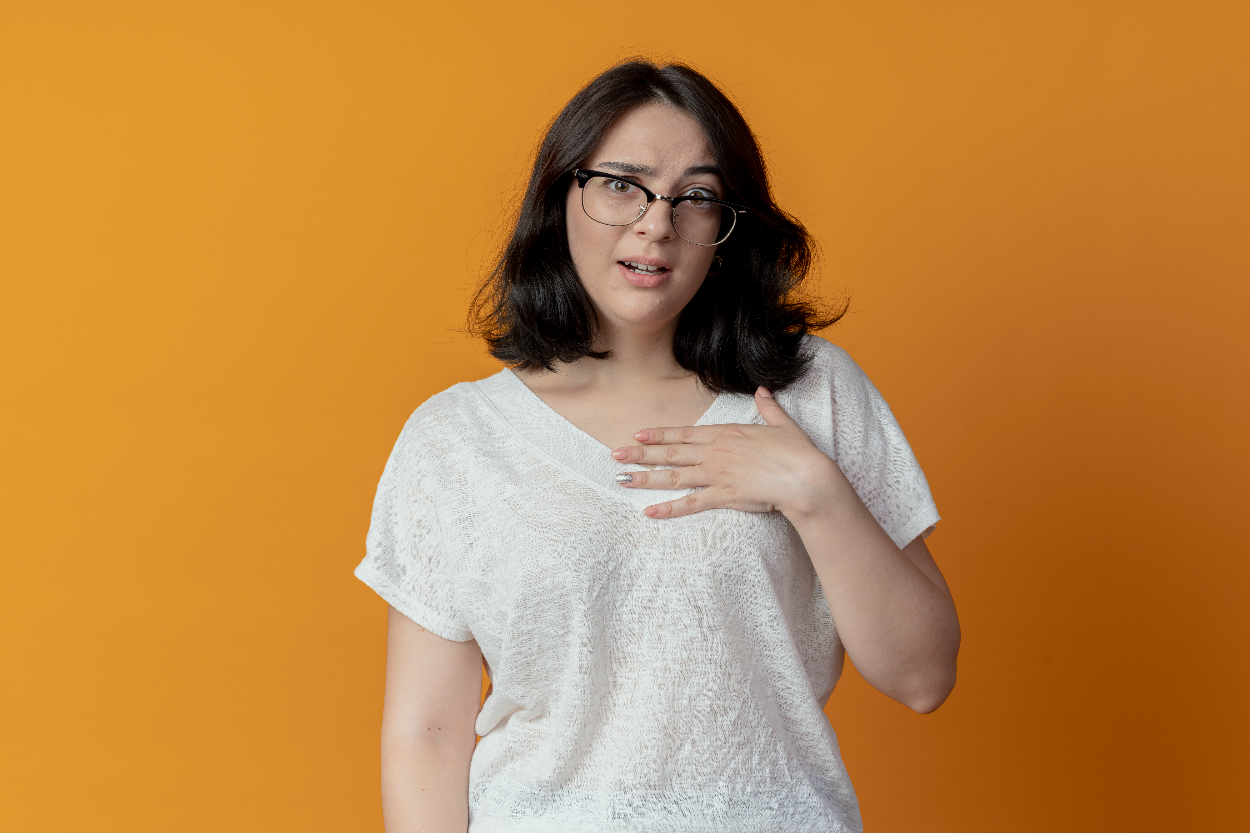Waspadai! 5 Kebiasaan Ini Ternyata Picu Kanker Payudara, Hindari Sekarang!