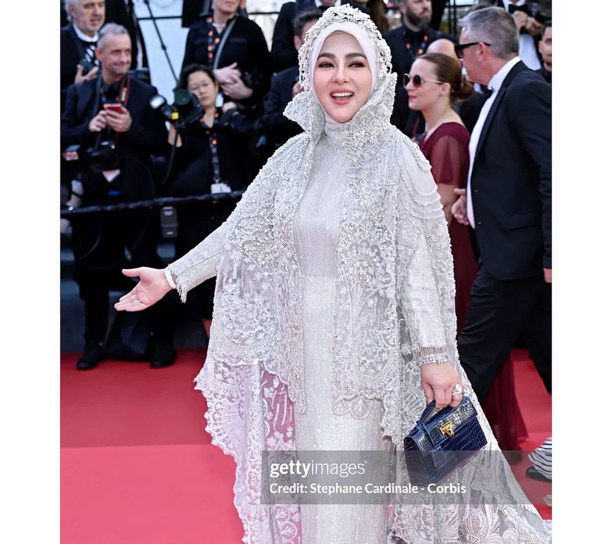 Hadir Perdana di Cannes Fes...