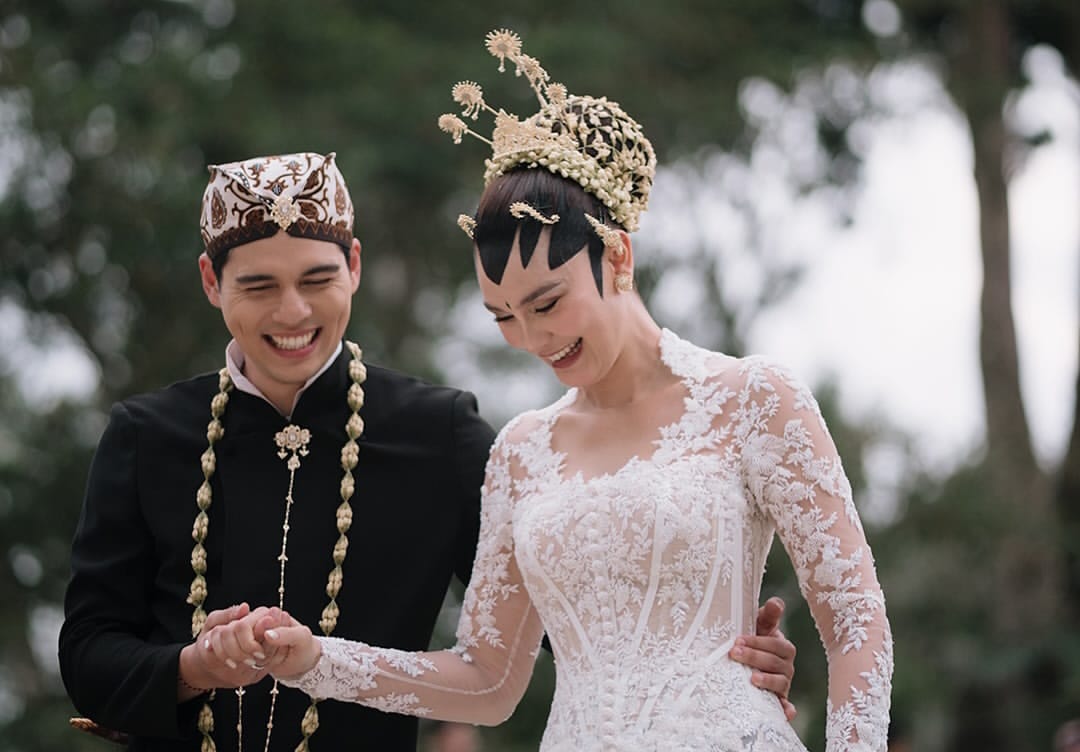 Bukan Sekadar Cinta, Alasan...