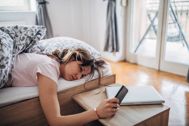 Cantiks Selalu Gagal Bangun Pagi? Reset Sistem Tidurmu dengan 7 Trik ini