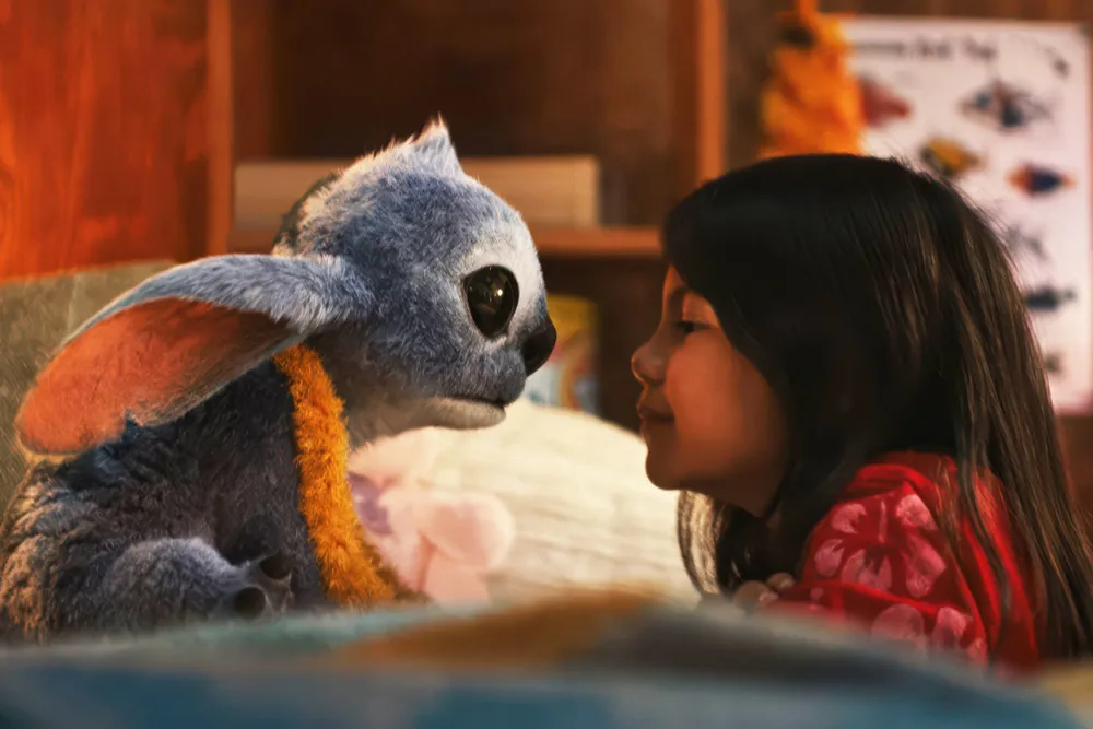 Gokil! Ini Perbedaan Antara Film Animasi 'Lilo & Stitch' 2002 vs Versi Live Action 2025 