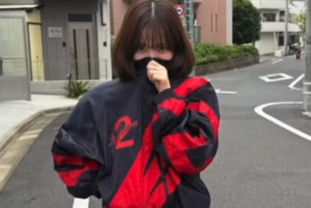 SM Entertainment Minta Maaf Usai Kontroversi Jaket yang Dikenakan Karina aespa diduga Dukung Partai Politik Tertentu