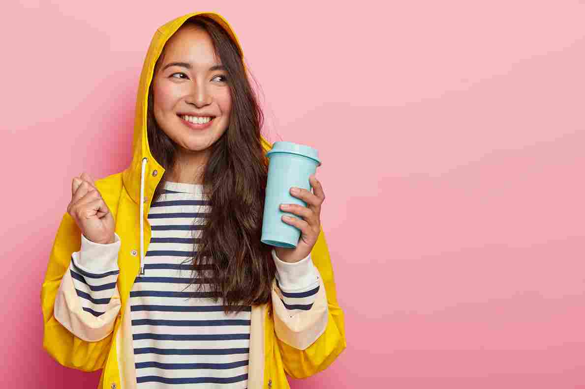 Gak Perlu Sikat! Bersihkan Tumbler Tanpa Ribet Cukup Gunakan Garam, Cuka, dan Baking Soda!