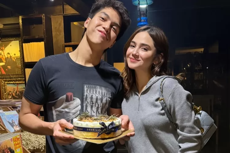Sweet Banget! Kejutan Ulang Tahun El Rumi dari Syifa Hadju Bikin Netizen Ikutan Baper